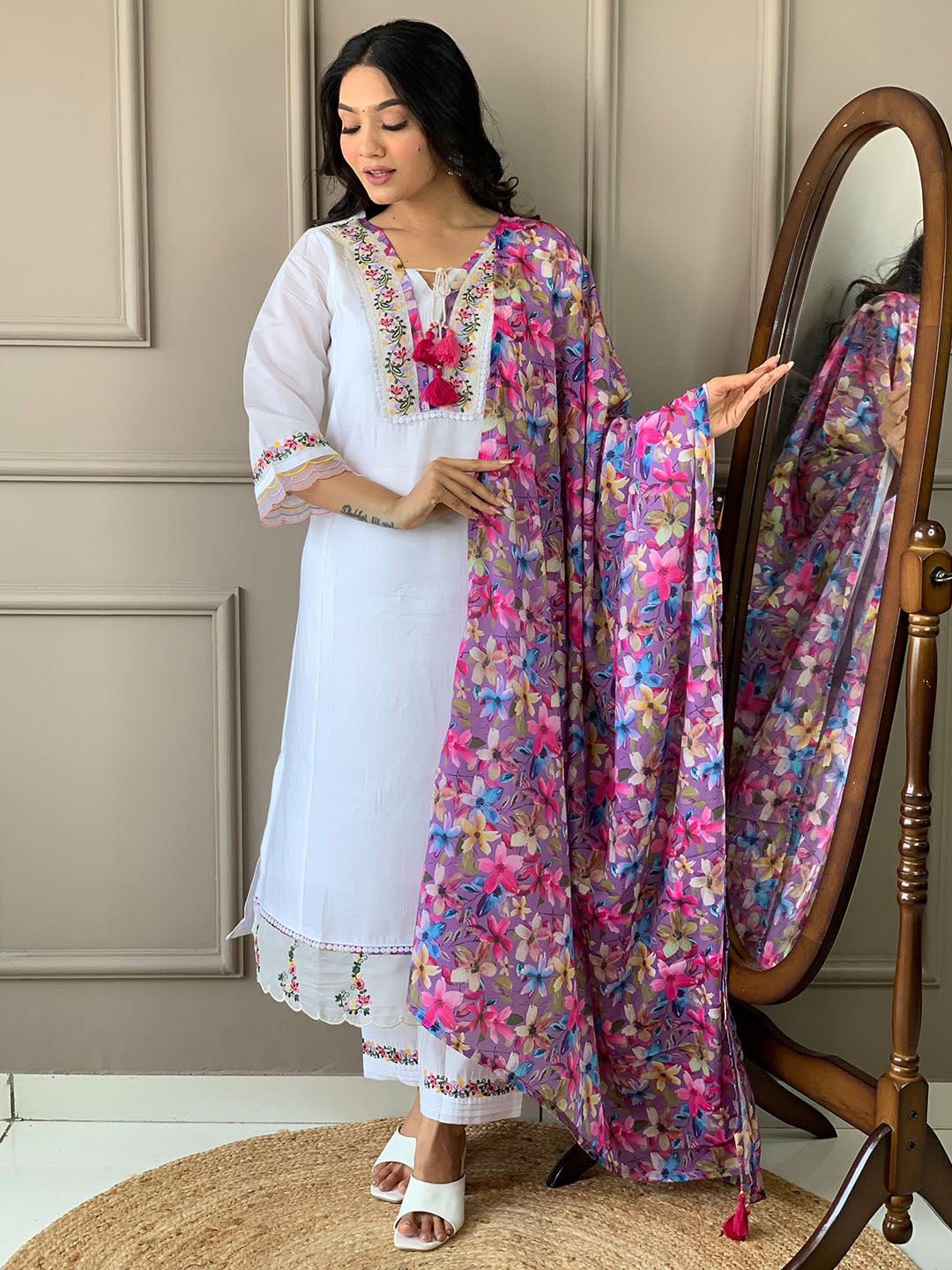 White Chanderi Silk Embroidered Kurta Pant Dupatta Set