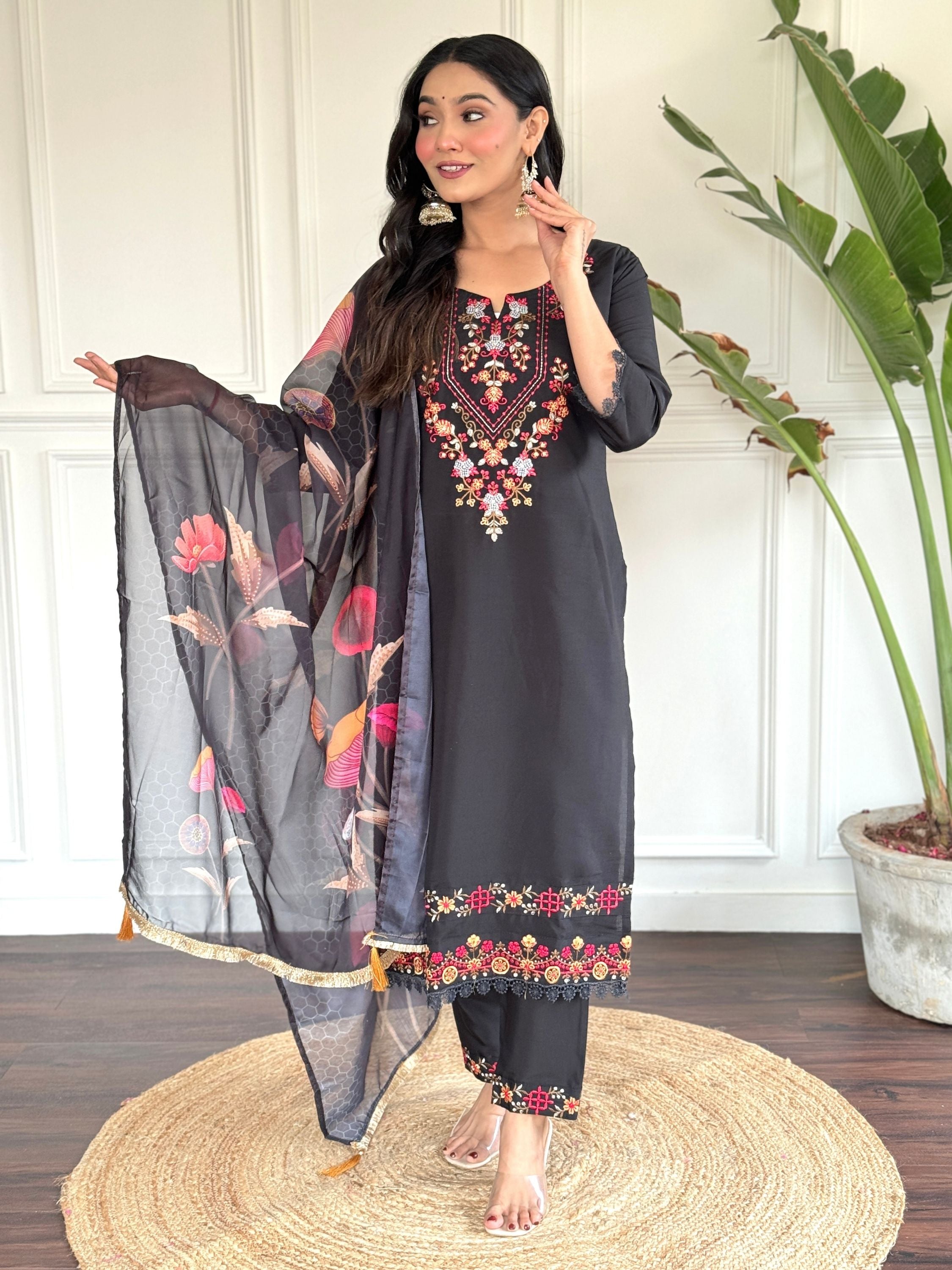 Chanderi Embroidered Kurta With Bottom & Dupatta Set