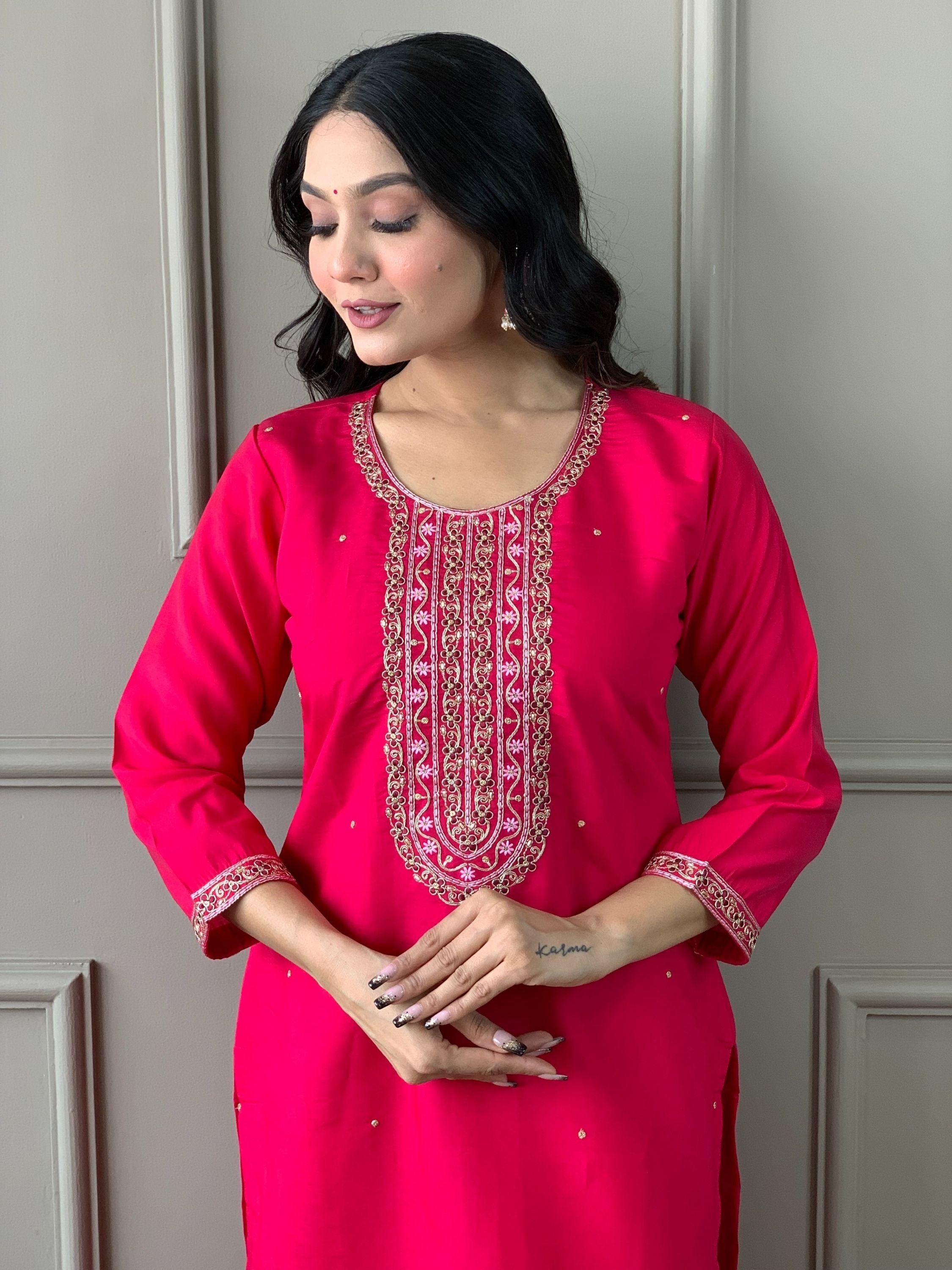 Pink Chanderi Viscose Round Neck Embroidered Kurta With Bottom & Dupatta Set