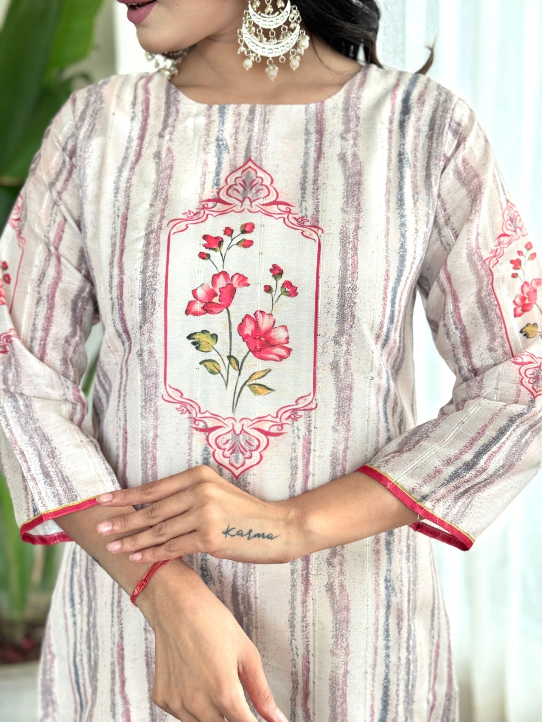 Muslin Fabric Boat Neck  Printed Kurta With Bottom & Dupatta Set